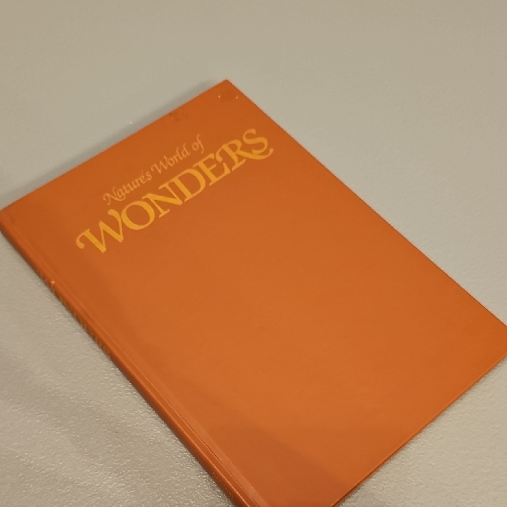National Geographic Brown Wonders Book